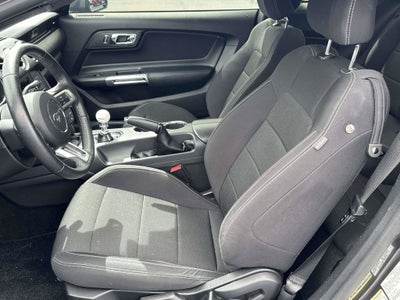 2017 Ford Mustang V6