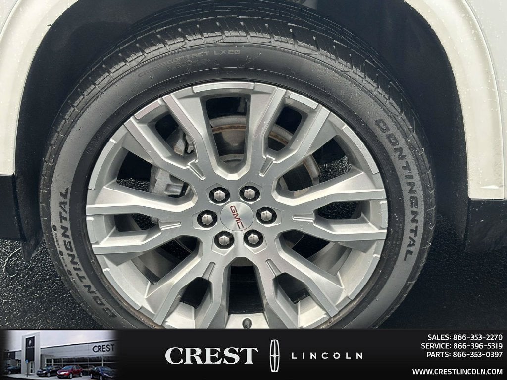 2025 GMC Acadia Denali