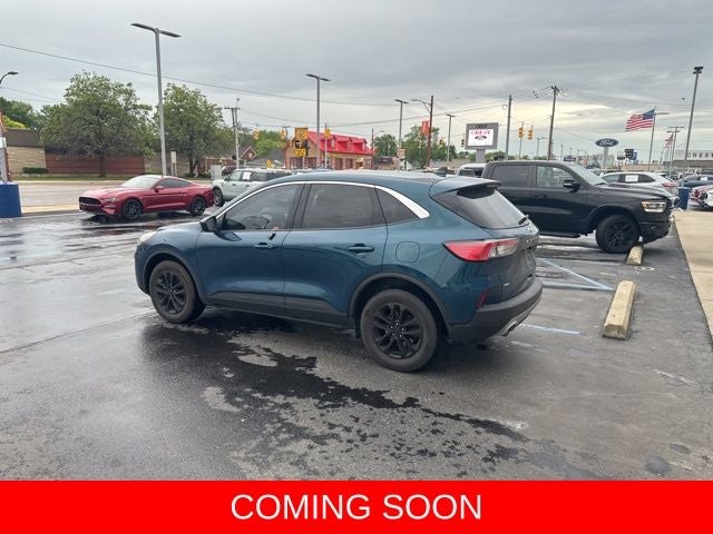2020 Ford Escape SE