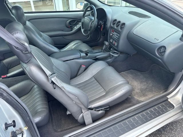 1999 Pontiac Firebird Base