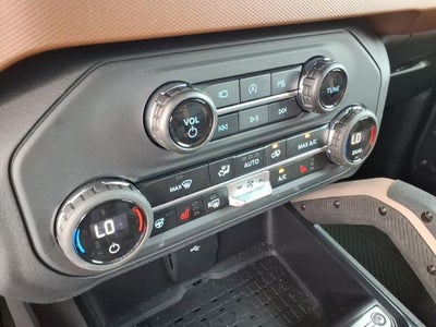 2024 Ford Bronco Outer Banks