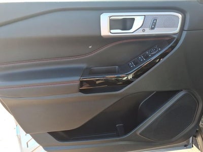2024 Ford Explorer ST-Line